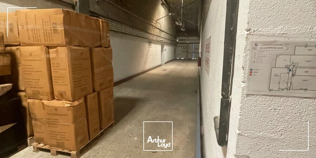 Locaux d'activité & Entrepôts - Location - LA CHAPELLE EN SERVAL - 60520 - 468-3766 - 7778662