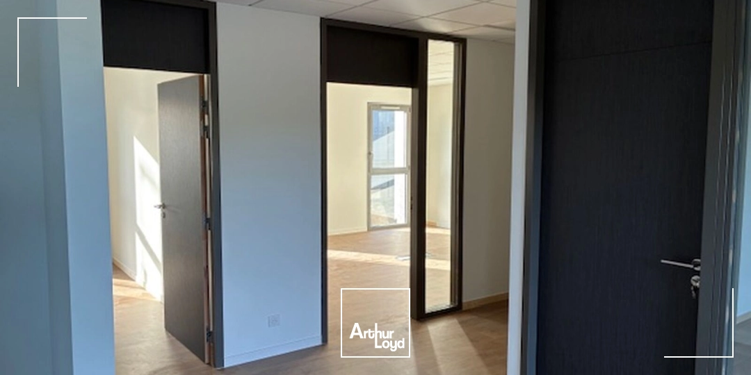 Bureaux - Location - CAMPBON - 44750 - 70-70 - 7788363