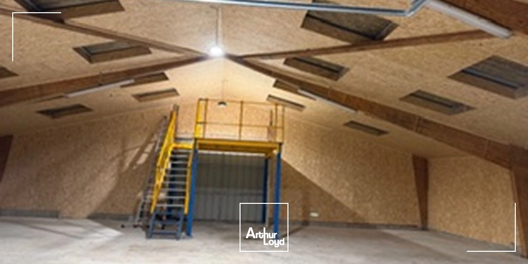 Locaux d'activité & Entrepôts - Location - SAINT ANDRE DES EAUX - 44117 - 242-242 - 7794740