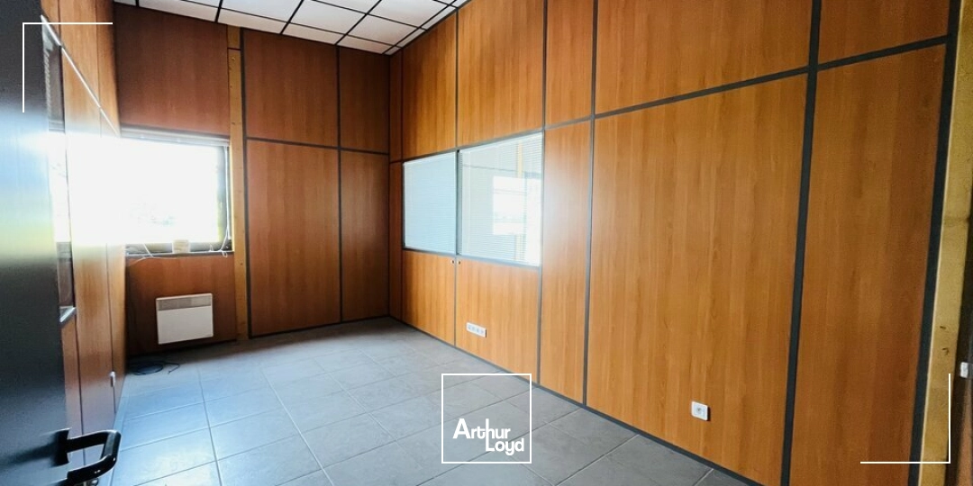 Locaux d'activité & Entrepôts - Location - TANCARVILLE - 76430 - 550-550 - 7799300