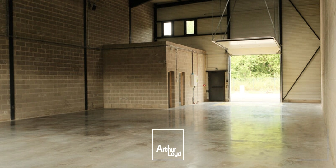 Locaux d'activité & Entrepôts - Location - BEAUVAIS - 60000 - 300-1200 - 7799465