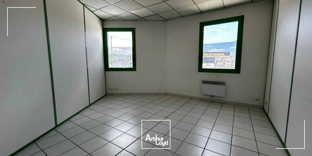 Bureaux - Location - CADAUJAC - 33140 - 300-300 - 7800278