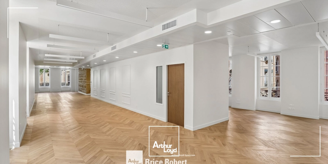 Bureaux - Location - LYON - 69002 - 157-645 - 7801404