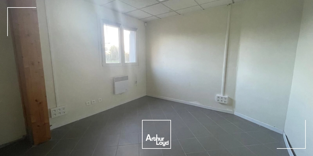 Locaux d'activité & Entrepôts - Location - PLOEREN - 56880 - 700-700 - 7803242