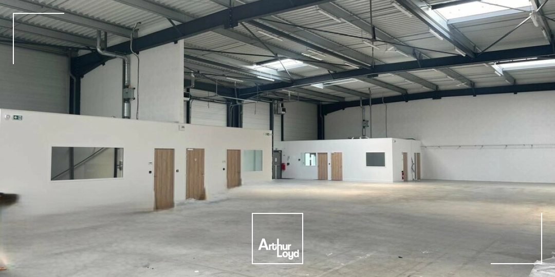 Locaux d'activité & Entrepôts - Location - DOMPIERRE-SUR-YON - 85170 - 747-747 - 7826375