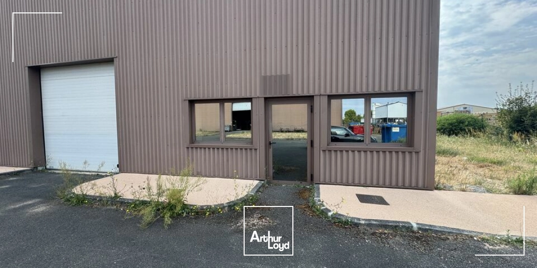 Locaux d'activité & Entrepôts - Location - MONTLOUIS SUR LOIRE - 37270 - 252-252 - 7826409