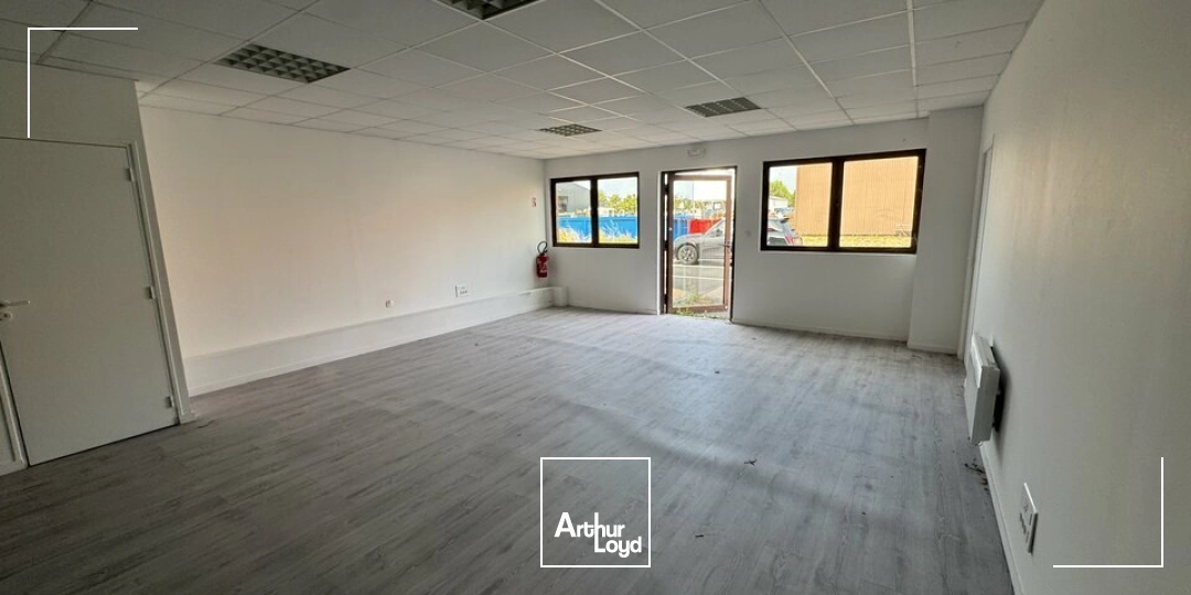 Locaux d'activité & Entrepôts - Location - MONTLOUIS SUR LOIRE - 37270 - 252-252 - 7826411
