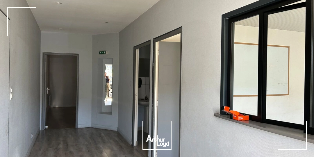 Locaux d'activité & Entrepôts - Location - SAINT ANDRE DES EAUX - 44117 - 261-261 - 7831743