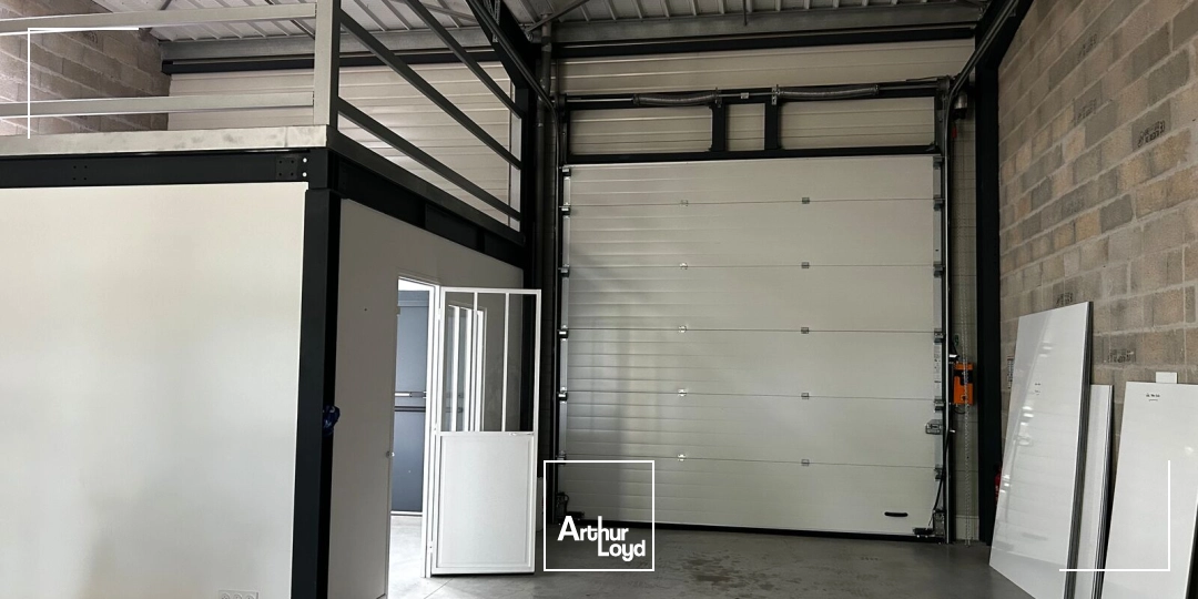 Locaux d'activité & Entrepôts - Location - ARTIGUES PRES BORDEAUX - 33370 - 129-129 - 7832228