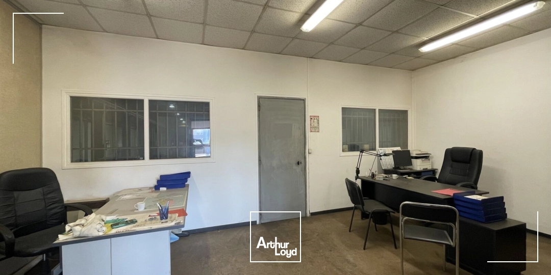 Locaux d'activité & Entrepôts - Location - VILLERS COTTERETS - 02600 - 1335-1335 - 7832275
