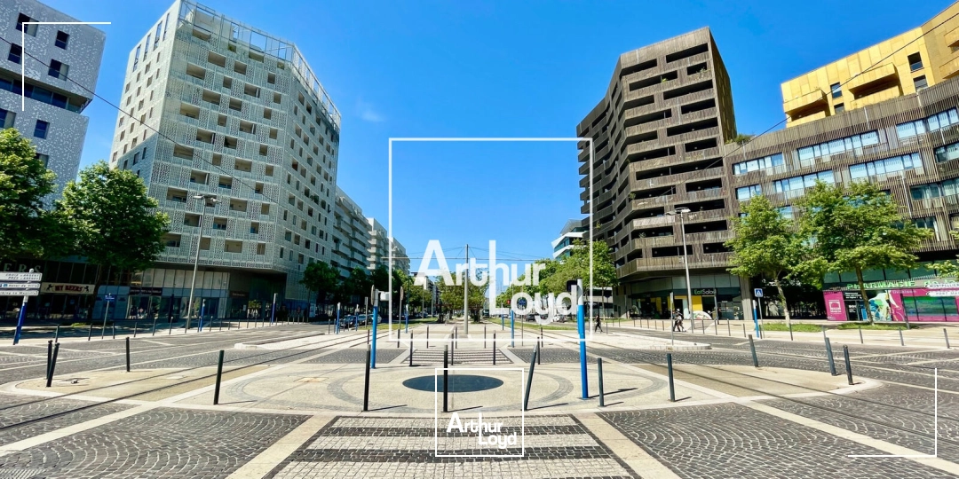 Locaux commerciaux - Location - MONTPELLIER - 34000 - 45.25-152.81 - 7836001