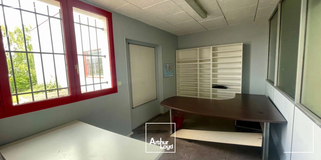 Locaux d'activité & Entrepôts - Vente - SAINT ETIENNE DU ROUVRAY - 76800 - 2420-2420 - 7836881