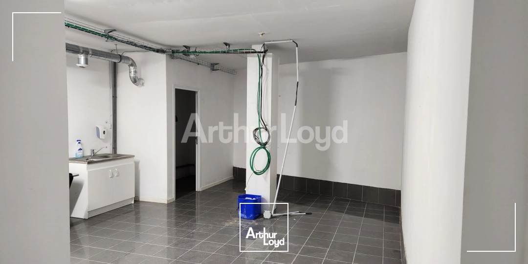 Locaux commerciaux - Location - BOULOGNE SUR MER - 62200 - 215-215 - 7837034