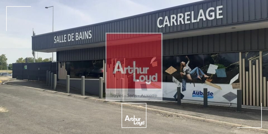 Locaux d'activité & Entrepôts - Location - LA CHAPELLE-SAINT-LUC - 10600 - 879-6704 - 7838028