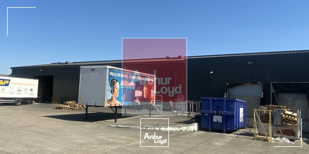 Locaux d'activité & Entrepôts - Location - LA CHAPELLE-SAINT-LUC - 10600 - 879-6704 - 7838035