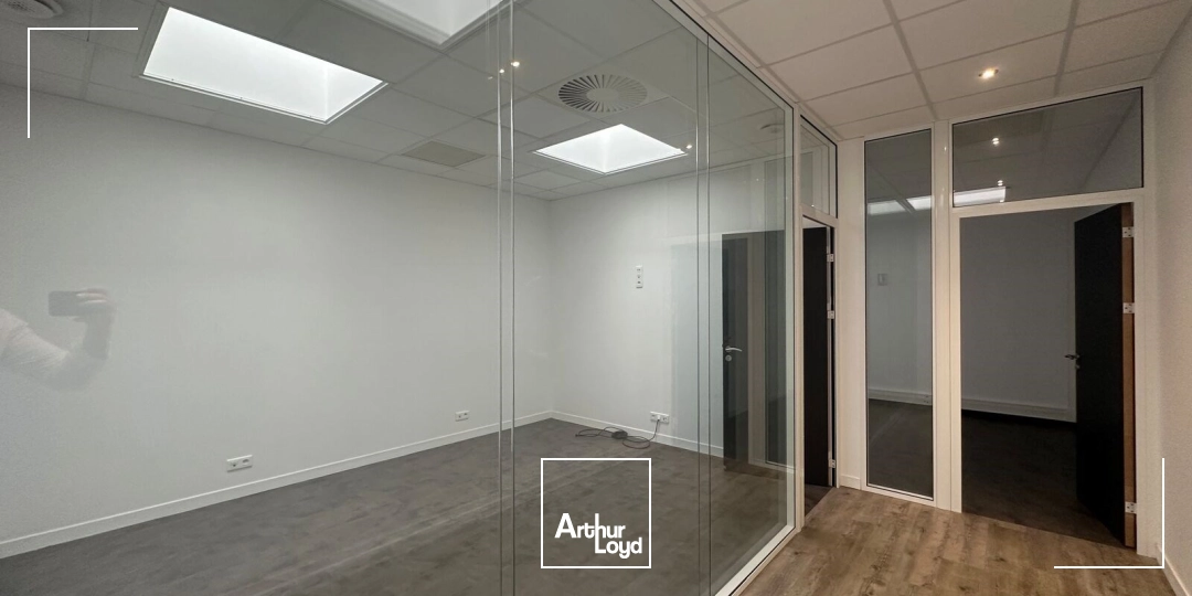 Locaux d'activité & Entrepôts - Location - AIX EN PROVENCE - 13290 - 360-1821 - 7838064