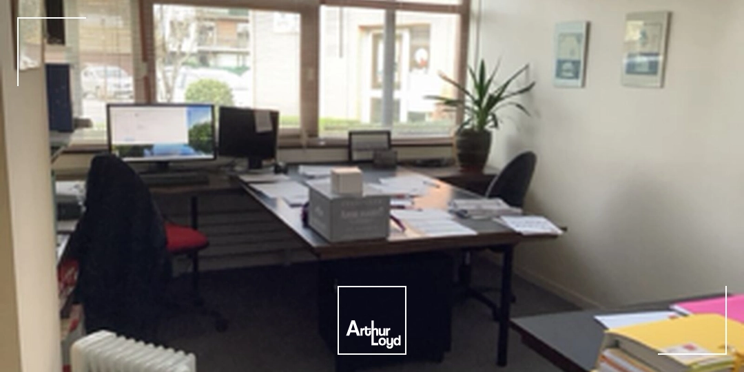 Bureaux - Vente - EU - 76260 - 194.95-194.95 - 7850825