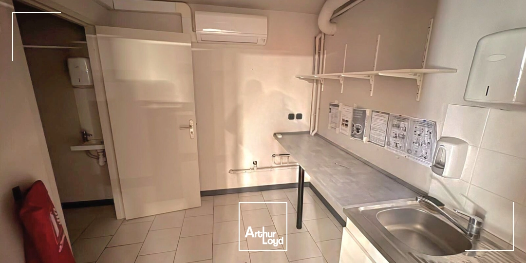 Locaux commerciaux - Location - MARSEILLE - 13004 - 360-360 - 7851024
