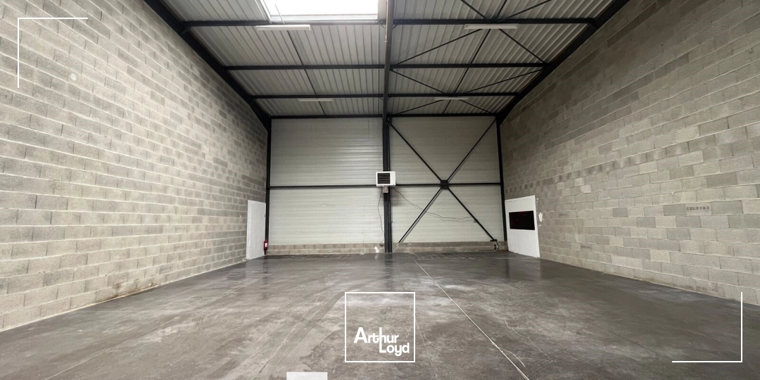 Locaux d'activité & Entrepôts - Location - SAINT PRIEST - 69800 - 340-340 - 7855843