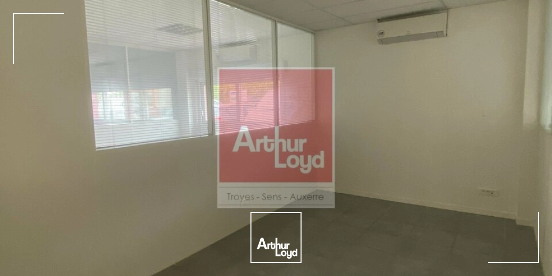 Locaux commerciaux - Location - LAVAU - 10150 - 550-550 - 7857927