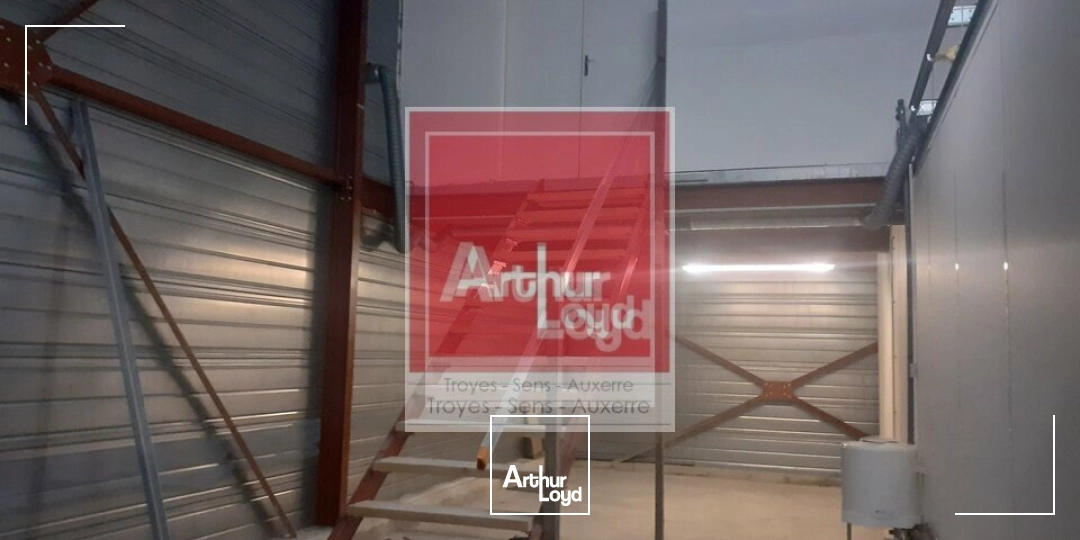 Locaux commerciaux - Location - LAVAU - 10150 - 550-550 - 7857926