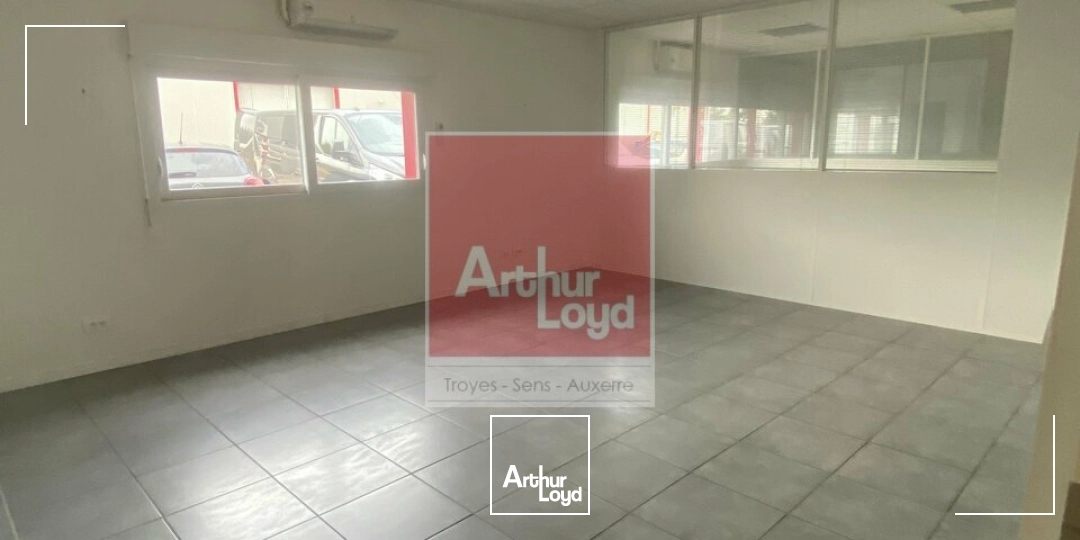 Locaux commerciaux - Location - LAVAU - 10150 - 550-550 - 7857929