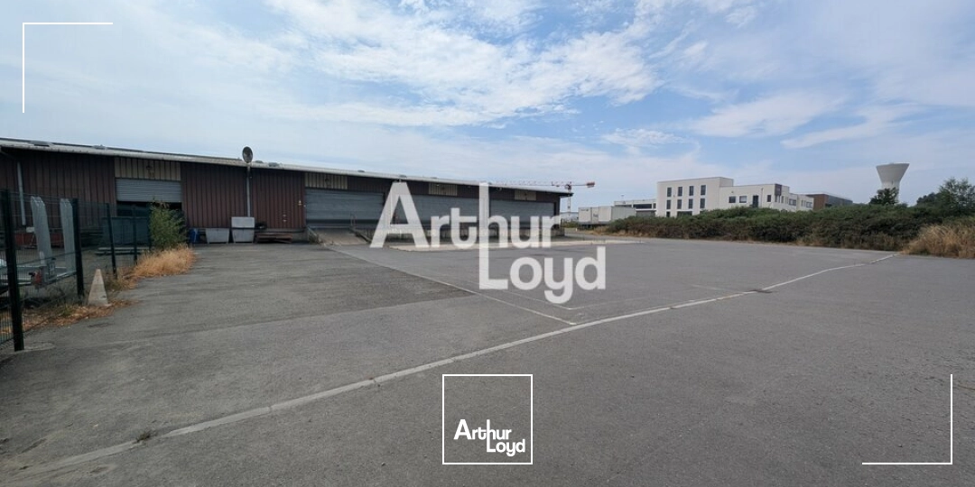 Locaux d'activité & Entrepôts - Location - BÉDÉE - 35137 - 1000-1000 - 7858639