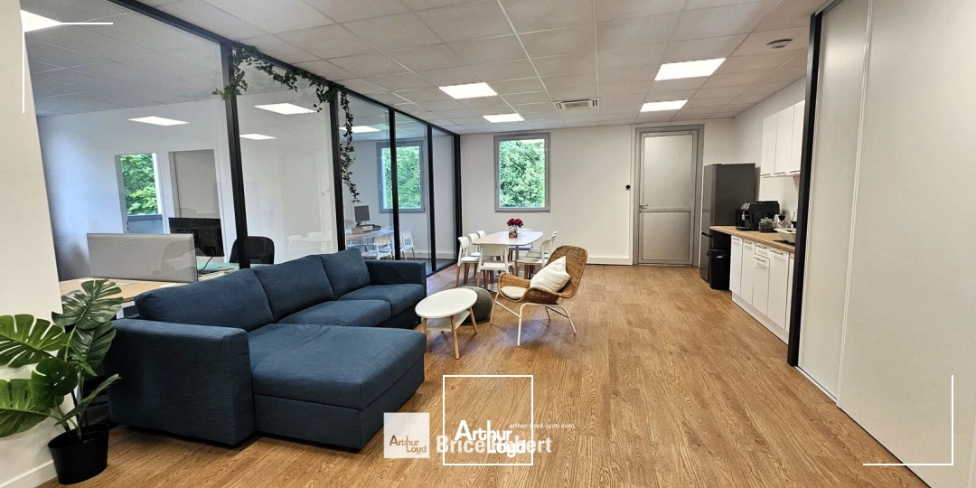 Bureaux - Location - SAINT PRIEST - 69800 - 104.38-104.38 - 7867535