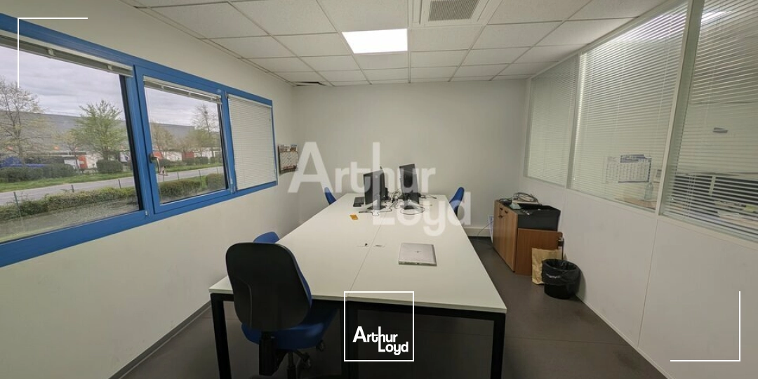 Locaux d'activité & Entrepôts - Location - LE RHEU - 35650 - 1110-1110 - 7867961
