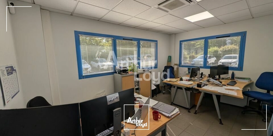 Locaux d'activité & Entrepôts - Location - LE RHEU - 35650 - 1110-1110 - 7867960