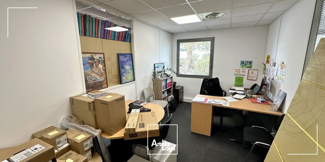 Bureaux - Location - AIX EN PROVENCE - 13100 - 119.97-254.37 - 7868171