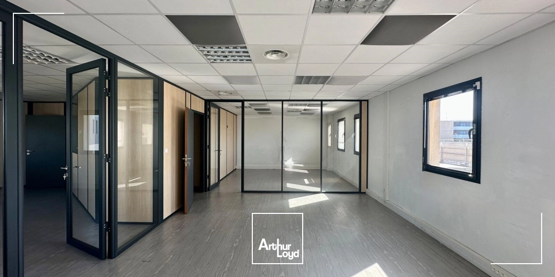 Locaux d'activité & Entrepôts - Location - AIX EN PROVENCE - 13290 - 260-260 - 7868272