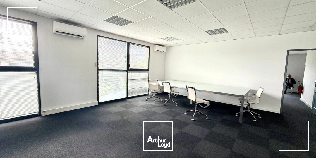 Bureaux - Location - AIX EN PROVENCE - 13100 - 100-494 - 7868327