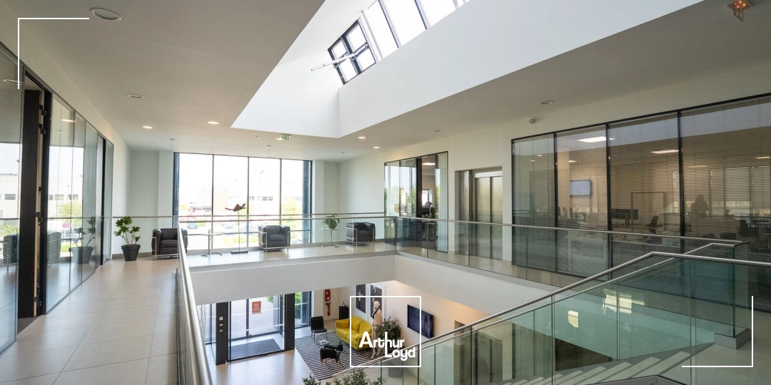 Locaux d'activité & Entrepôts - Location - AIX EN PROVENCE - 13290 - 7461.7-7461.7 - 7869373