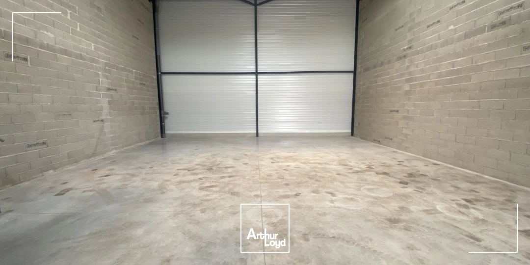 Locaux d'activité & Entrepôts - Location - MEYREUIL - 13590 - 242-242 - 7869837