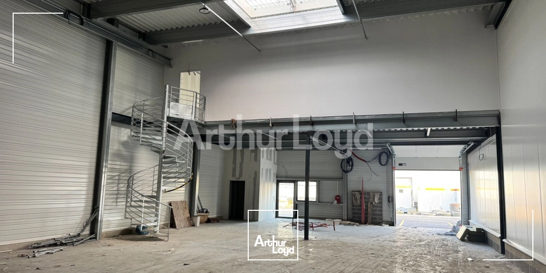 Locaux d'activité & Entrepôts - Location - SECLIN - 59113 - 381-8774 - 7873511