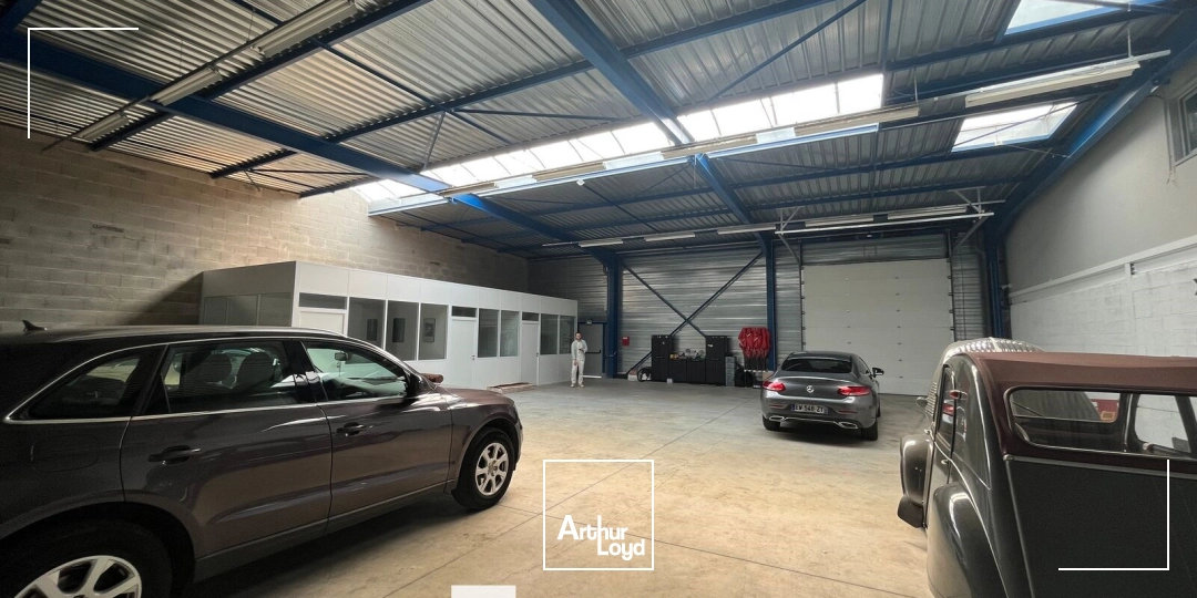 Locaux d'activité & Entrepôts - Location - FLEURIEUX SUR L'ARBRESLE - 69210 - 300-300 - 7876129
