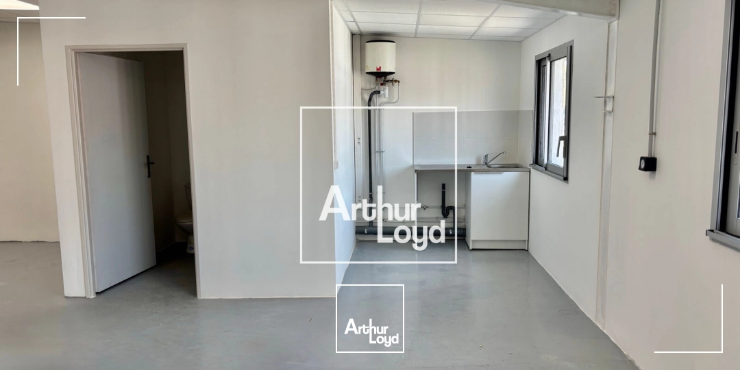Locaux d'activité & Entrepôts - Location - SAINT JEAN DE VEDAS - 34430 - 160-160 - 7878483