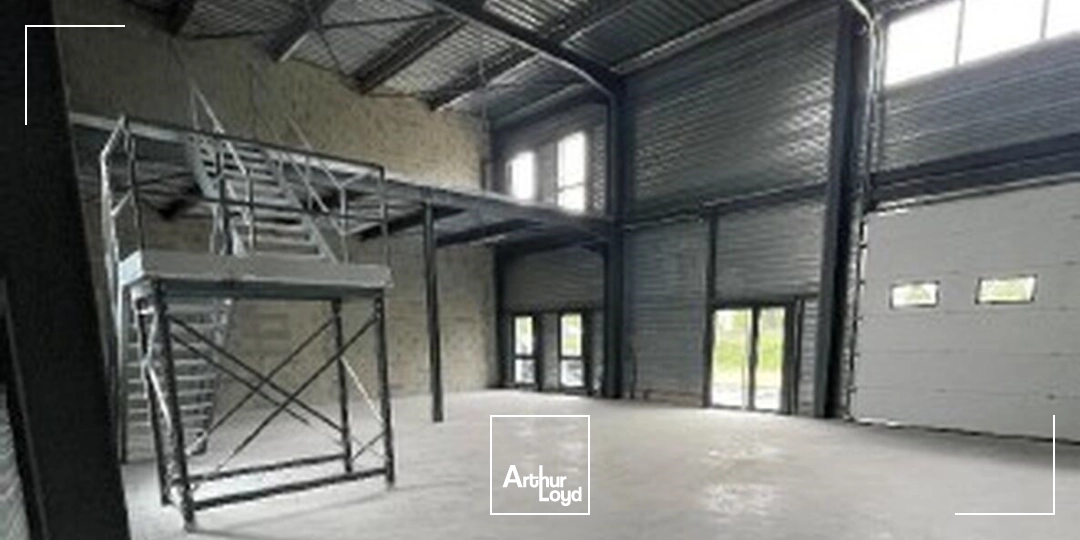 Locaux d'activité & Entrepôts - Location - BOURGOIN JALLIEU - 38300 - 200-805 - 7879440