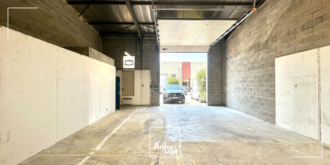 Locaux d'activité & Entrepôts - Location - VITROLLES - 13127 - 86-86 - 7890209