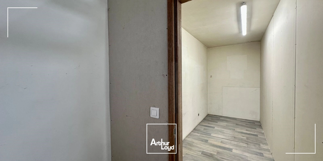 Locaux d'activité & Entrepôts - Location - VITROLLES - 13127 - 86-86 - 7890212