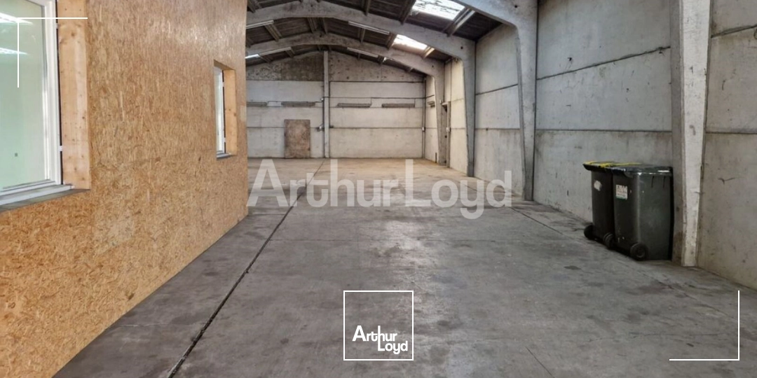 Locaux d'activité & Entrepôts - Location - SAINT VENANT - 62350 - 300-300 - 7893935