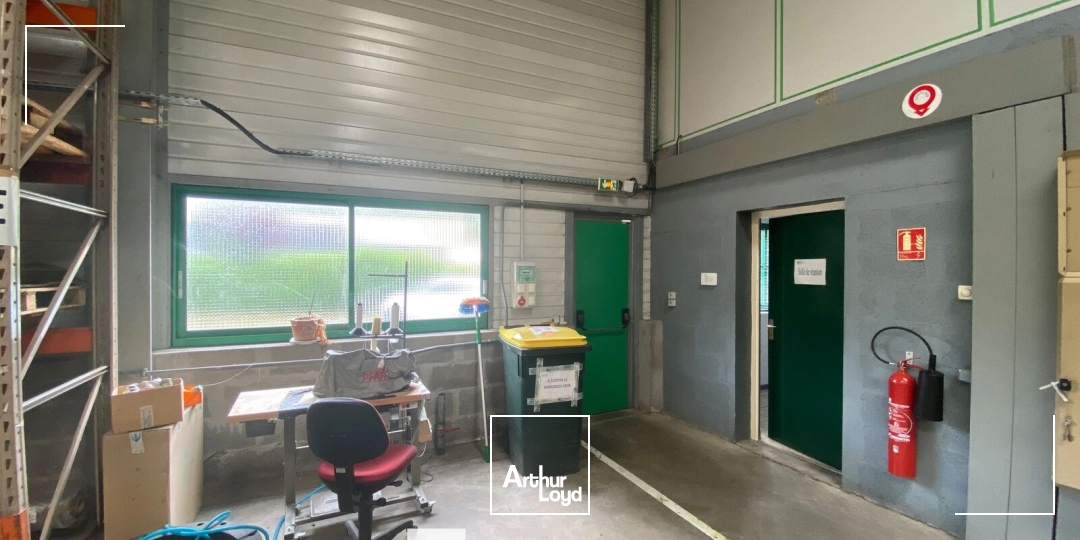 Locaux d'activité & Entrepôts - Vente - FLEURIEU SUR SAONE - 69250 - 730-730 - 7896437