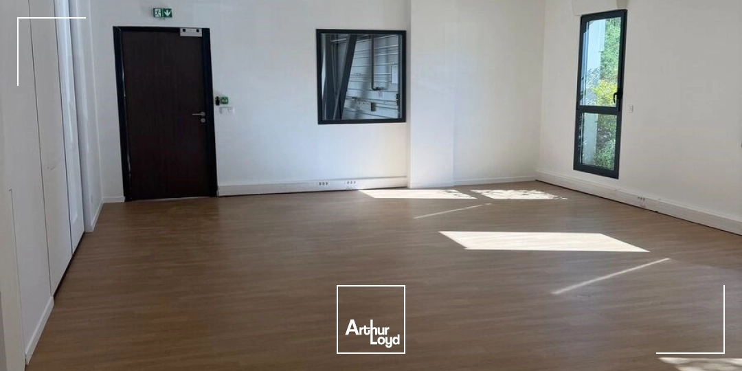 Locaux d'activité & Entrepôts - Location - DARDILLY - 69570 - 670-670 - 7903761