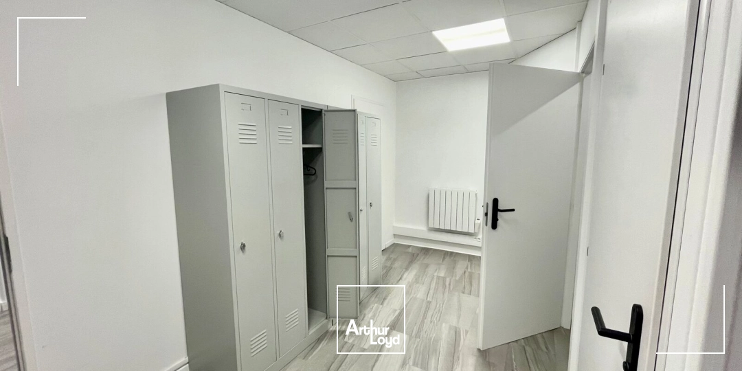 Bureaux - Location - ISNEAUVILLE - 76230 - 45-90 - 7904372
