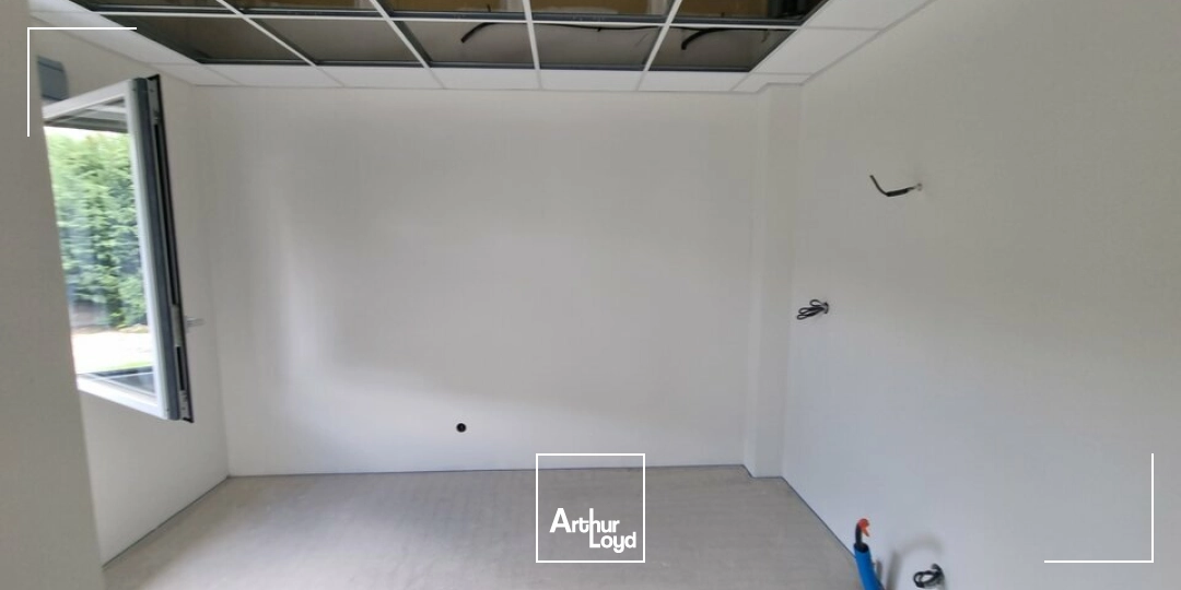 Locaux d'activité & Entrepôts - Location - SAINT BENOIT - 86280 - 270-540 - 7905926