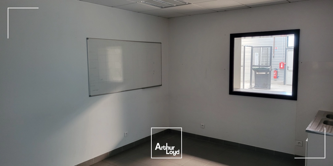 Locaux d'activité & Entrepôts - Location - Montbeliard - 25200 - 298-298 - 7906724