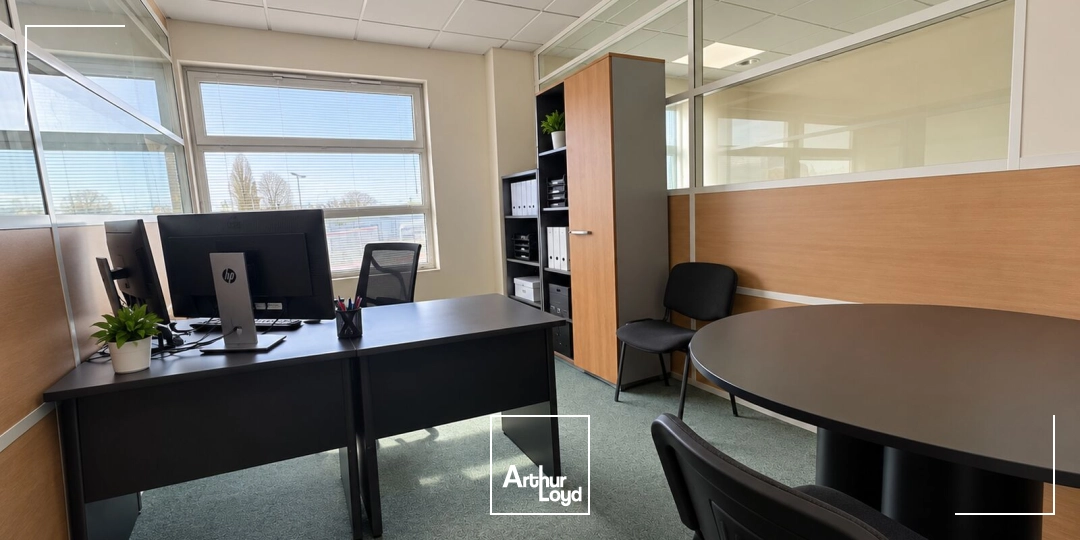 Locaux d'activité & Entrepôts - Location - SAINT JEAN DE BRAYE - 45800 - 692.35-692.35 - 7916053