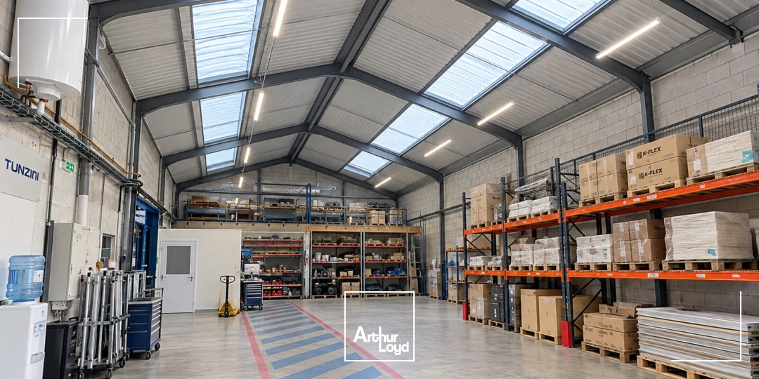 Locaux d'activité & Entrepôts - Location - SAINT JEAN DE BRAYE - 45800 - 692.35-692.35 - 7916051