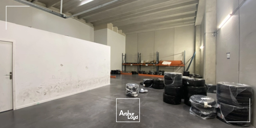 Locaux d'activité & Entrepôts - Location - VITROLLES - 13127 - 220-220 - 7917419